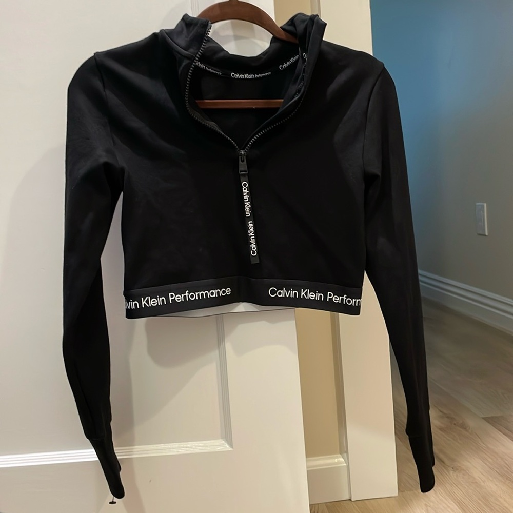 Size S, Calvin Klein Performance